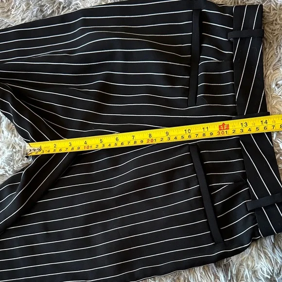Babaton Women's Black and White Pinstripe Pants - Picture 13 of 13